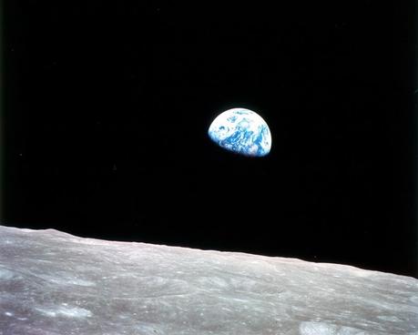 45 aniversario del primer amanecer de la Tierra