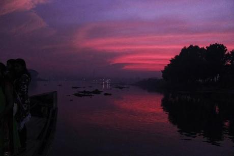 Mayapur, Manrique.