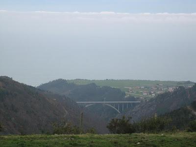 Ascensión al pico Paradiella o Palancas (715 m.) Ascensión al pico Paradiella o Palancas (715 m.)