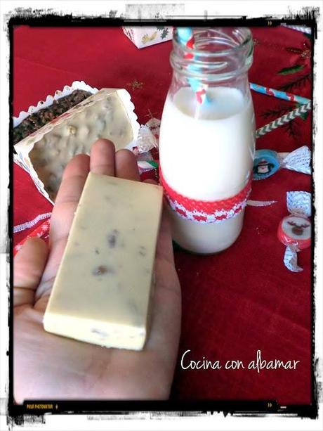 TURRON DE CHOCOLATE BLANCO Y NUECES. TURRON DE CHOCOLATE BLANCO Y NUECES.