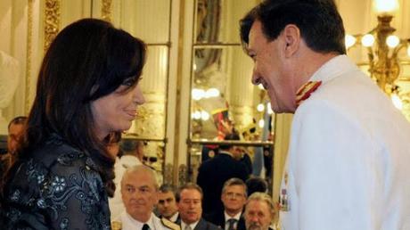 INFAMES TRAIDORES A LA PATRIA 28-DIC-2013 INFAMES TRAIDORES A LA PATRIA 28-DIC-2013