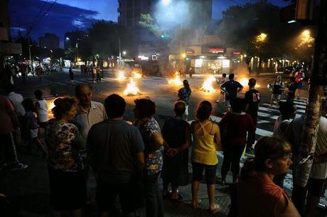 INFAMES TRAIDORES A LA PATRIA 28-DIC-2013 INFAMES TRAIDORES A LA PATRIA 28-DIC-2013