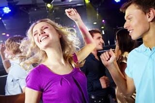 BAILAR: UNA BUENA ACTIVIDAD FÍSICA PARA REALIZAR EN AÑO NUEVO BAILAR: UNA BUENA ACTIVIDAD FÍSICA PARA REALIZAR EN AÑO NUEVO