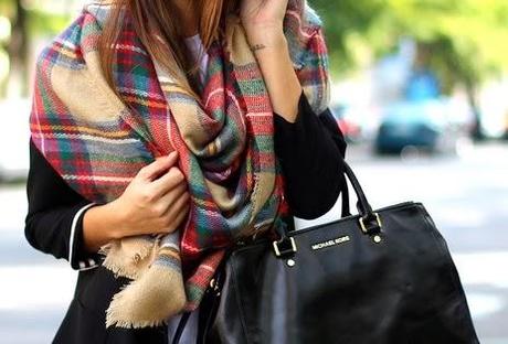 Consigue el clon!: Pañuelo de Zara / Get the clone: Zara scarf Consigue el clon!: Pañuelo de Zara / Get the clone: Zara scarf