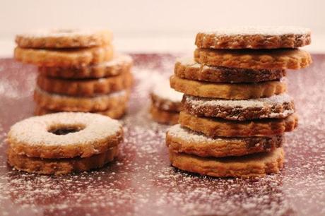 Blueberry linzer cookies Blueberry linzer cookies