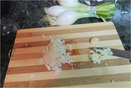 CREMA DE BACALAO CON CREMA DE PIMIENTOS CREMA DE BACALAO CON CREMA DE PIMIENTOS