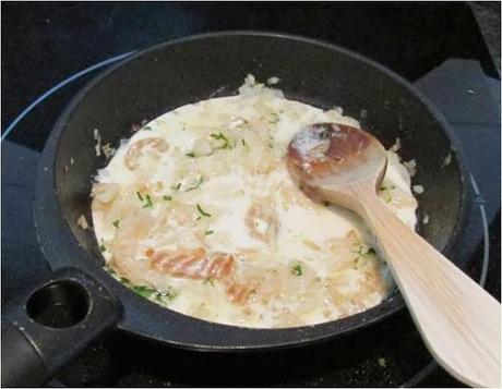 CREMA DE BACALAO CON CREMA DE PIMIENTOS CREMA DE BACALAO CON CREMA DE PIMIENTOS