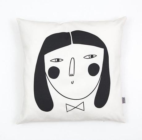 Cojines by depeapa woman cushion by Depeapa