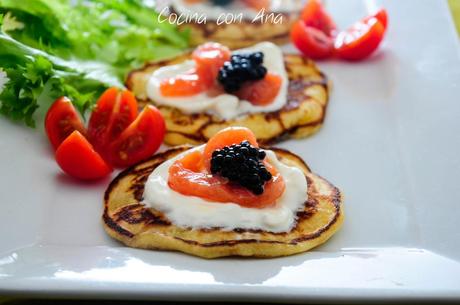 BLINIS CON SALMÓN AHUMADO photo blinis_zps6bc169fc.jpg