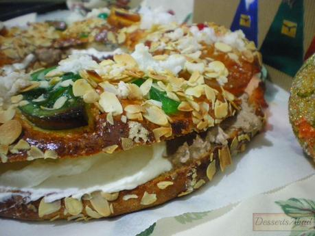 Roscón de Reyes relleno de nata y trufa Roscón de Reyes relleno de nata y trufa