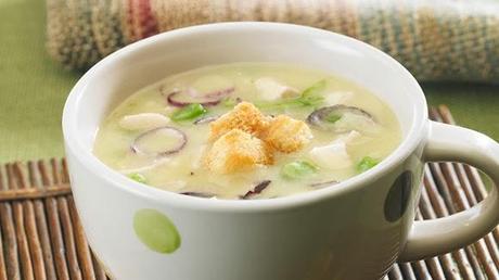 SOPA DE POLLO Y SEMOLA SOPA DE POLLO Y SEMOLA