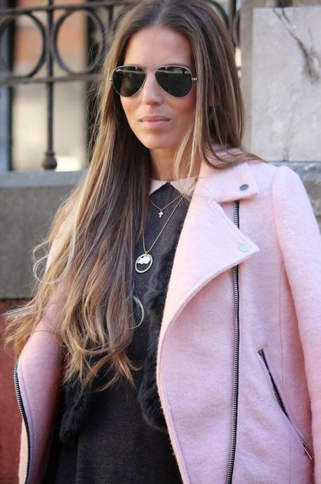 P I E N S A E N R O S A P I E N S A E N R O S A