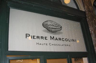 BRUSELAS HUELE A CHOCOLATE Y A GOFRES BRUSELAS HUELE A CHOCOLATE Y A GOFRES