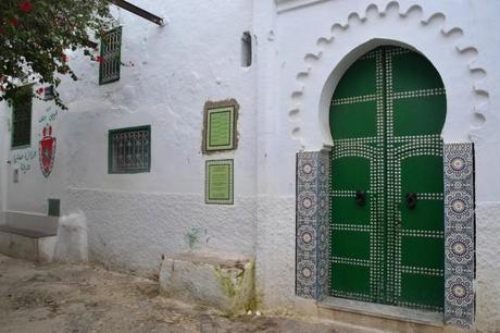 En la Ciudad-Piscina del Norte de Marruecos Recorriendo la medina blanca de Tetouan