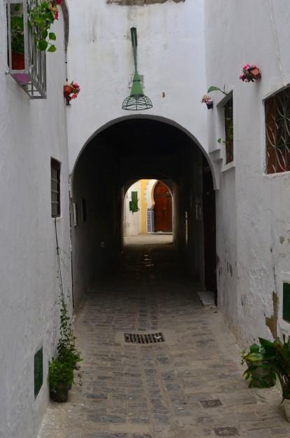 En la Ciudad-Piscina del Norte de Marruecos Recorriendo la medina blanca de Tetouan