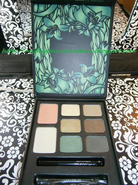 ARTS COLLECTION. ARTS COLLECTION.