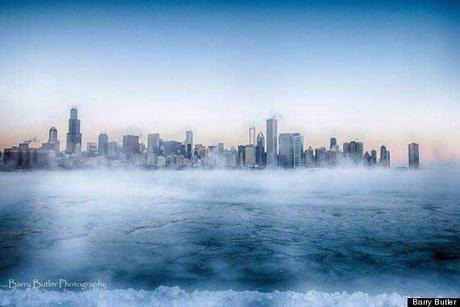 Niebla vapor sobre el lago Michigan y Chicago Niebla vapor sobre el lago Michigan y Chicago