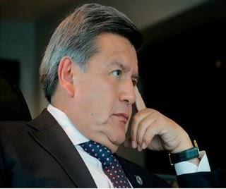 DENUNCIAN A CESAR ACUÑA PERALTA… DENUNCIAN A CESAR ACUÑA PERALTA…