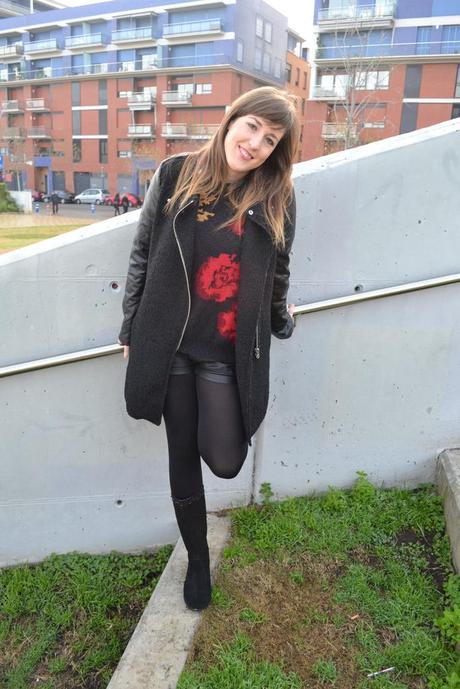 Look of the day: New coat and roses Image Hosted by ImageShack.us