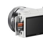 Sony A5000 la cámara WiFi con lentes intercambiables más delgada y liviana Sony A5000 la cámara WiFi con lentes intercambiables más delgada y liviana