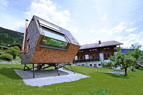 ufogel tiny house for rent austria 1.jpeg.662x0 q100 crop scale La casita de madera a la que le gustaría ser una nave espacial 