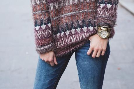 Fluffly_Sweater-Jeans_Abercrombie_And_Fitch-Jeans-Sam_Edelman-Outfit-Shearling_Jacket-Street_Style-28