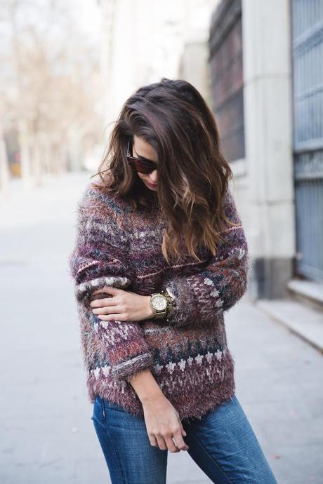 Fluffly_Sweater-Jeans_Abercrombie_And_Fitch-Jeans-Sam_Edelman-Outfit-Shearling_Jacket-Street_Style-2