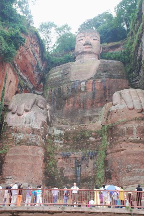EL BUDA GIGANTE DE LESHAN EL BUDA GIGANTE DE LESHAN