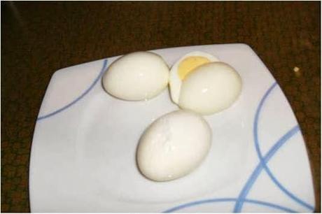 HUEVOS RELLENOS CON FRITADA DE PATATAS. PIMENTOS Y CEBOLLA HUEVOS RELLENOS CON FRITADA DE PATATAS. PIMENTOS Y CEBOLLA