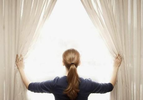 NUEVAS TEORÍAS PARA ABRIR VENTANAS A NUESTROS TEMARIOS: AIRE FRESCO EN LAS AULAS NUEVAS TEORÍAS PARA ABRIR VENTANAS A NUESTROS TEMARIOS: AIRE FRESCO EN LAS AULAS