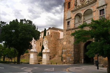 Estatuas de Reyes en Toledo