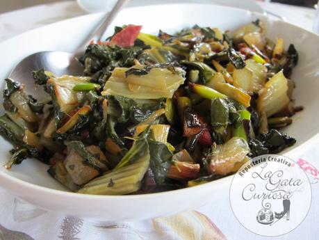 ACELGAS CON AJOS TIERNOS Y JAMÓN IBERICO ACELGAS CON AJOS TIERNOS Y JAMÓN IBERICO