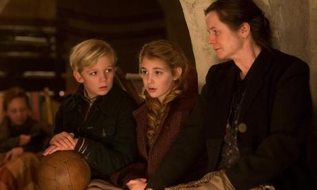 LA LADRONA DE LIBROS (Reseña de la peli) LA LADRONA DE LIBROS (Reseña de la peli)