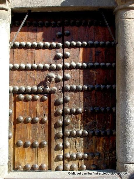 Por fuerza noble Por fuerza noble