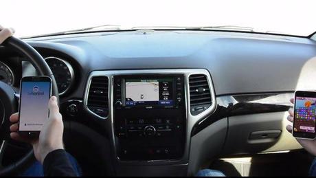 Cellcontrol: Dispositivo para restringir uso del celular de quien maneja #CES2014 cell-control2