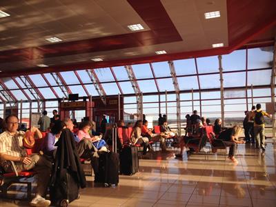 Un año de reforma migratoria y… ¿qué cambió? Terminal 3 del Aeropuerto Internacional José Martí