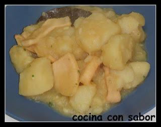 Estofado de patatas con calamares (Olla rápida) Estofado de patatas con calamares (Olla rápida)