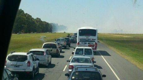 Cortan la ruta 2 por humo que impide la visión Cortan la ruta 2 por humo que impide la visión