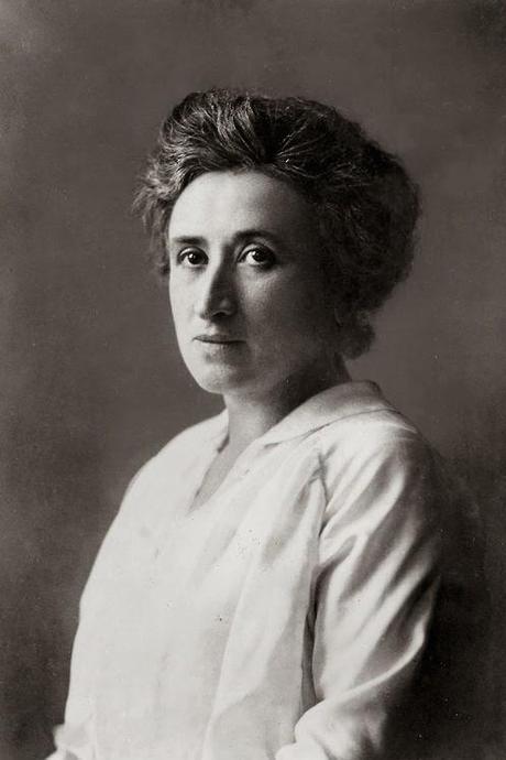 LA MUERTE DE ROSA LUXEMBURGO LA MUERTE DE ROSA LUXEMBURGO