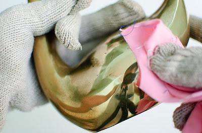 Para limpiar metales, oro, plata, nácar... Fuera manchas difíciles