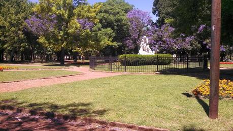 Parque Avellaneda. Un lugar de encuentro virtual entre blogueras. Parque Avellaneda. Un lugar de encuentro virtual entre blogueras.