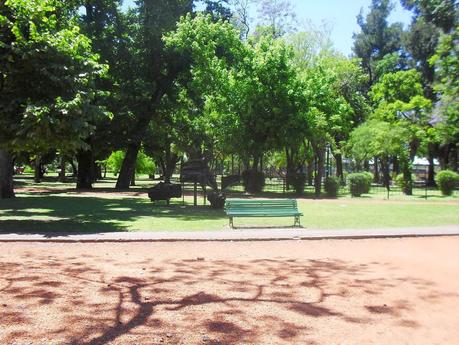 Parque Avellaneda. Un lugar de encuentro virtual entre blogueras. Parque Avellaneda. Un lugar de encuentro virtual entre blogueras.