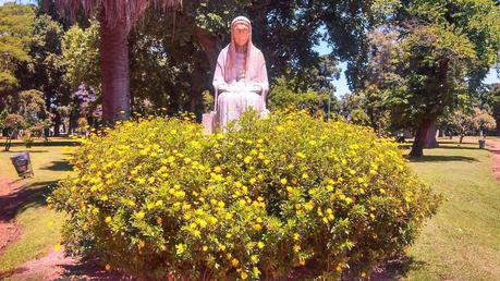 Parque Avellaneda. Un lugar de encuentro virtual entre blogueras. Parque Avellaneda. Un lugar de encuentro virtual entre blogueras.