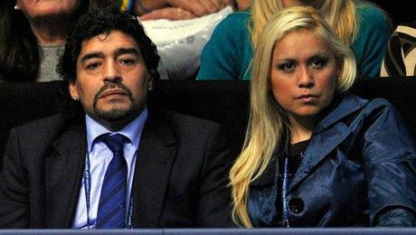 Diego enfurecido manda a una revista y a Ojeda a juicio Diego enfurecido: hará juicio a Vero Ojeda y una revista