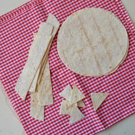 NACHOS CASEROS CON GUACAMOLE NACHOS CASEROS CON GUACAMOLE