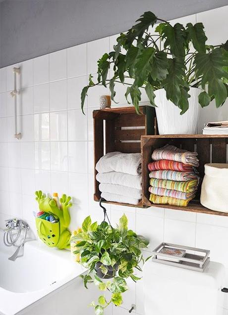 baño-cestas-madera baño-cestas-madera-colgadas