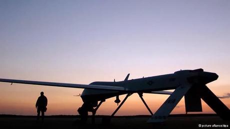 Los drones. ¿Qué son? ¿como funcionan? Los drones. ¿Qué son? ¿como funcionan?