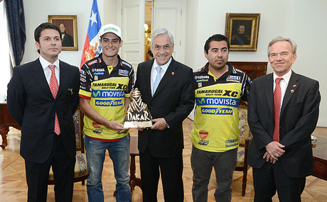 JEFE DE ESTADO SE REUNIÓ CON EL PILOTO CHILENO GANAR DEL RALLY DAKAR 2014 EN LA CATEGORÍA QUADS JEFE DE ESTADO SE REUNIÓ CON EL PILOTO CHILENO GANAR DEL RALLY DAKAR 2014 EN LA CATEGORÍA QUADS