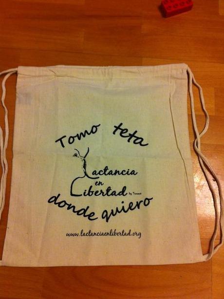 #MiércolesMudo : Tomo teta donde quiero. Lactancia en... #MiércolesMudo : Tomo teta donde quiero. Lactancia en...