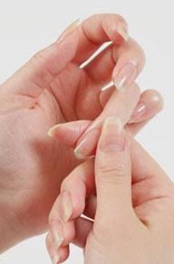 Quitaesmaltes: ¿con o sin acetona? Quitaesmaltes: ¿con o sin acetona?